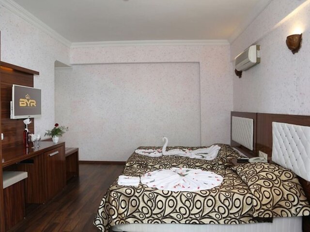 Club Bayar Beach Hotel ★★★