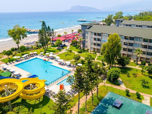 Senza Sunset Beach Hotel ★★★★