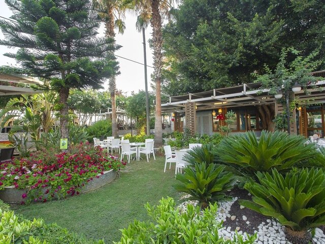 Beach Club Doganay ★★★★★