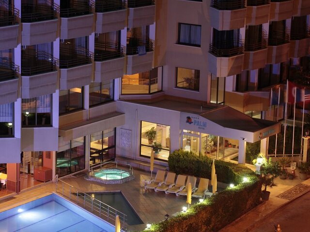 Palm Hotel ★★★★