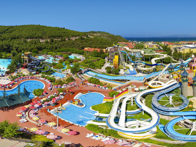 Aqua Fantasy Aquapark Hotel and Spa ★★★★