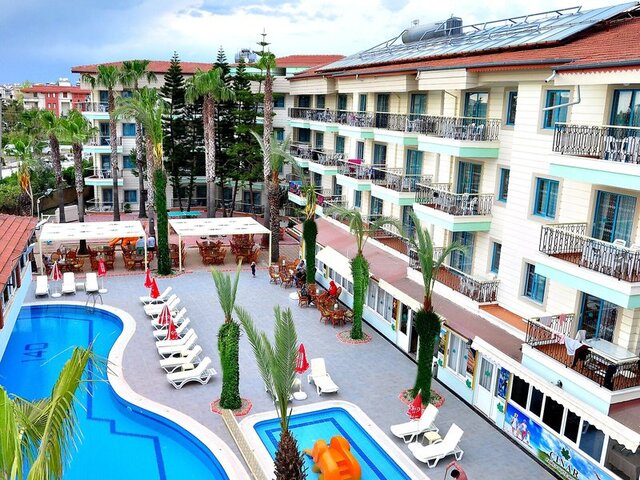 Cinar Family Suite Hotel ★★★