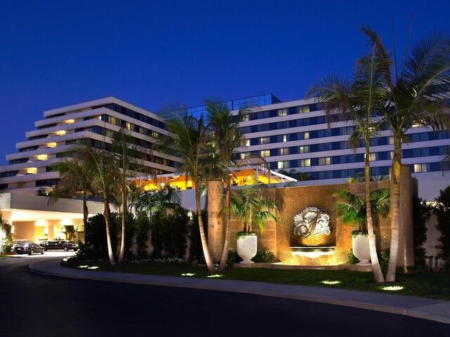 Renaissance Newport Beach Hotel ★★★★★