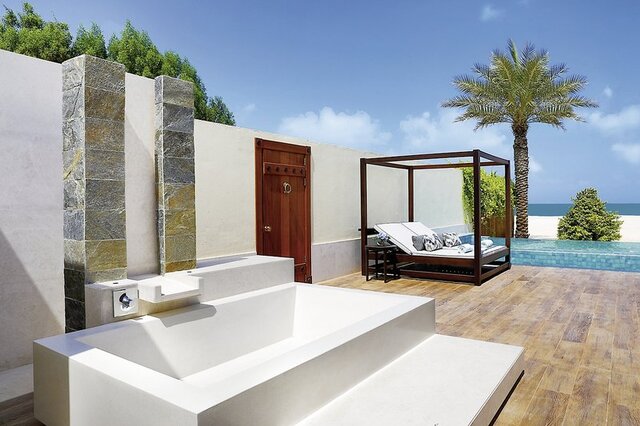 The Ritz Carlton Ras Al Khaimah Al Hamra Beach ★★★★★