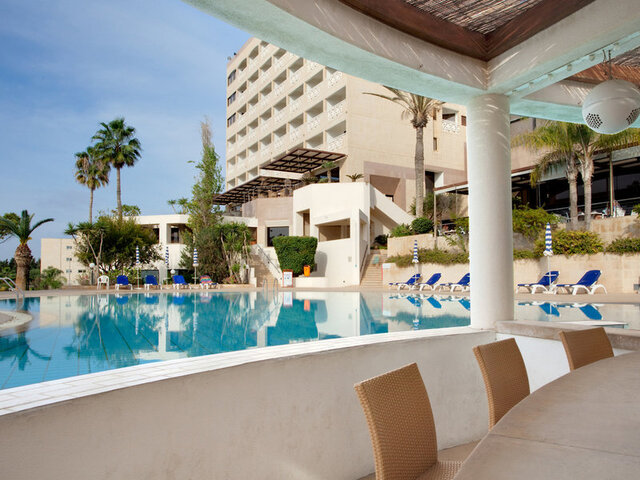 St Raphael ★★★★★