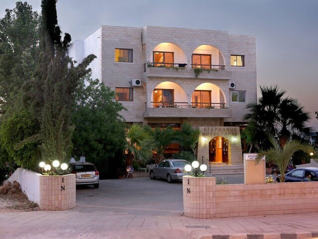 Stephanos Hotel Apartments ★★★