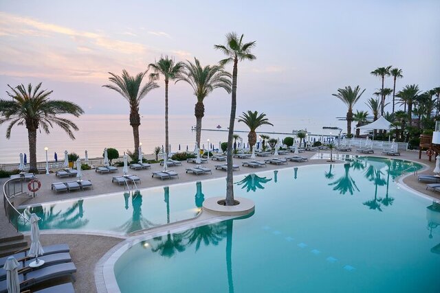 Sunrise Beach ★★★★