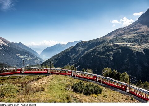 Die schönsten drei Panoramazüge | inkl. Flug ab/bis Wien