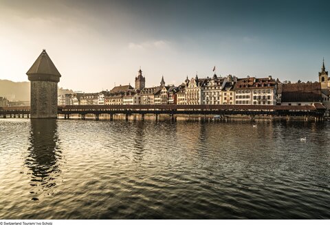 Die schönsten drei Panoramazüge | inkl. Flug ab/bis Wien